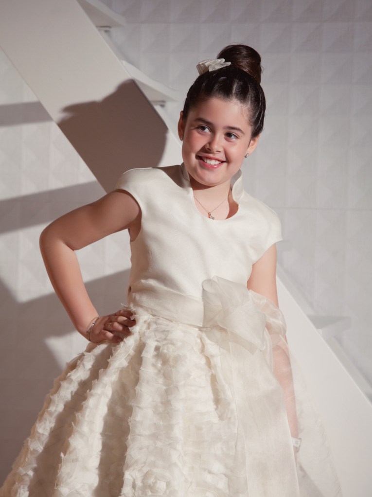 002-trajes comunion niña-trajes comunion niño-fondos comunion-fotografo comunion valencia-fotos comunion valencia-comunion valencia-fotografos valencia-fotos estudio niña-sesion estudio niños-fotos bebe valencia-comunion exterior valencia